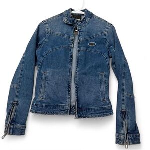 Desigual fitted blue denim jacket with cute stitching and zippers on sleeves
